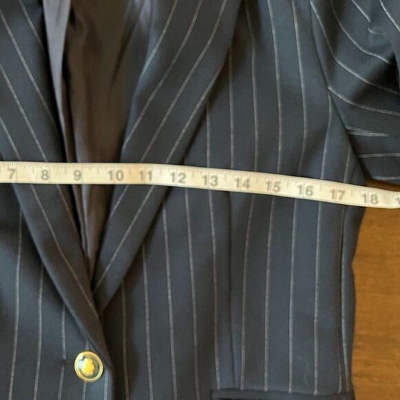 Vintage 90’s Career Suit Jacket Blazer Navy Blue Pinstripe  Fitted size 10 - Picture 10 of 14